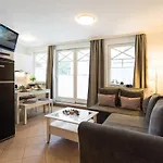 Haus Strandburg - Hinter Duene Und *