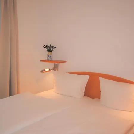 Haus Strandburg - Hinter Duene Und Binz