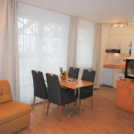 Haus Strandburg - Hinter Düne Und *