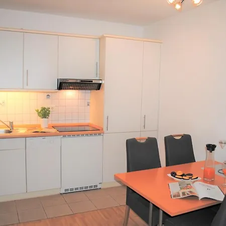 Haus Strandburg - Hinter Duene Und Apartment Binz