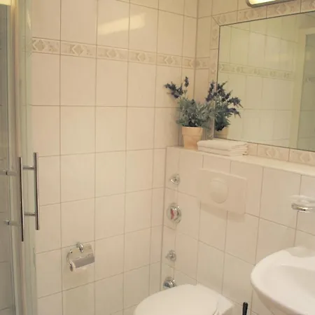 Haus Strandburg - Hinter Duene Und *