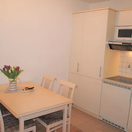 Haus Strandburg - Hinter Duene Und *