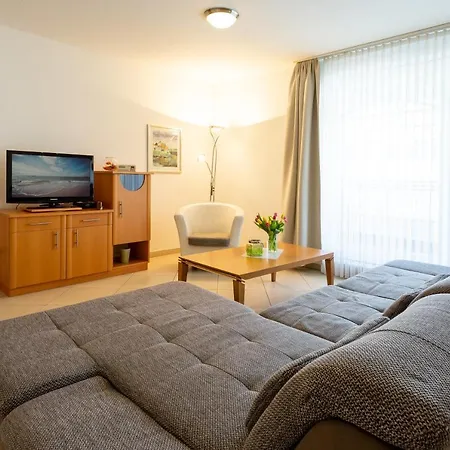 Haus Strandburg - Hinter Duene Und Apartment Binz