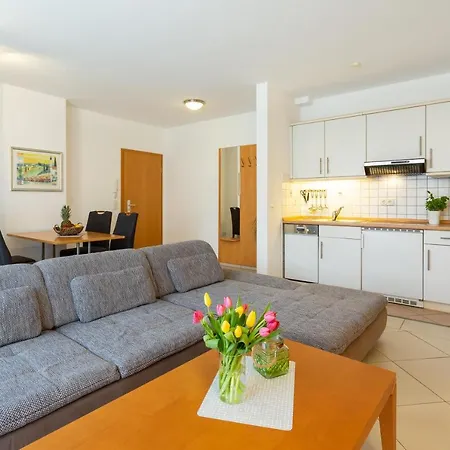 Haus Strandburg - Hinter Duene Und Apartment Binz