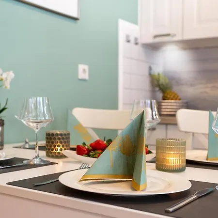 Haus Strandburg - Hinter Duene Und Apartment Binz