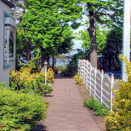 Haus Strandburg - Hinter Düne Und