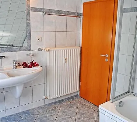 Haus Strandburg - Hinter Duene Und Apartment *